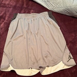 Jordan Women’s Light Gray Athletic Skirt with Quilted Side Panels